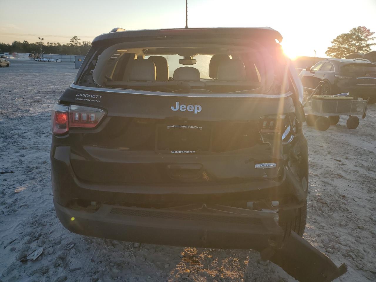 2018 Jeep Compass Latitude VIN: 3C4NJCBB3JT461071 Lot: 67037744