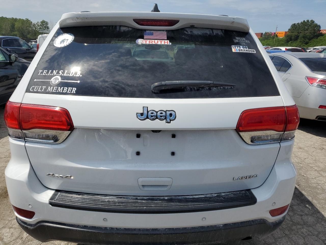 1C4RJFAG6JC431851 2018 Jeep Grand Cherokee Laredo