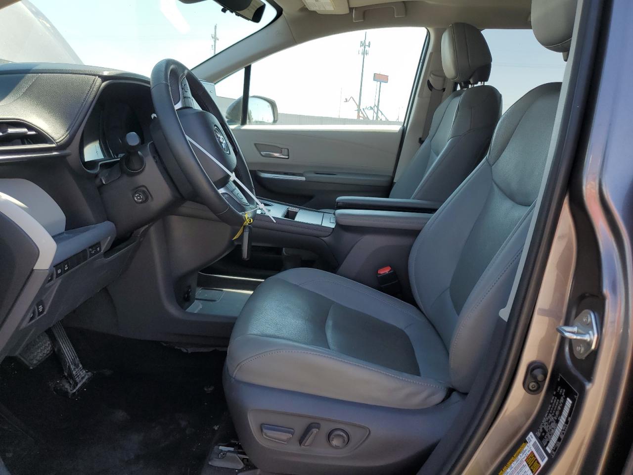 2021 Toyota Sienna Limited VIN: 5TDZSKFC6MS038141 Lot: 64851634