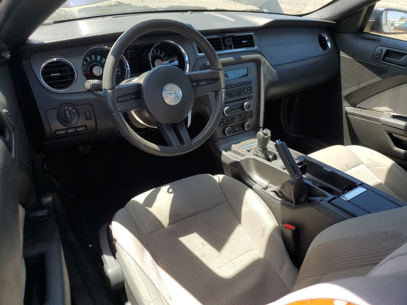 1ZVBP8AM6C5276109 2012 Ford Mustang