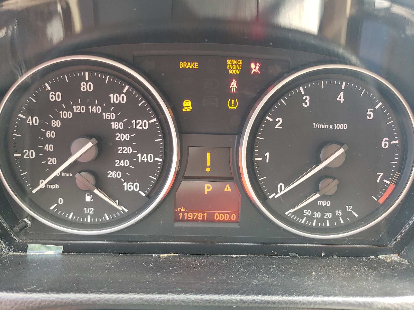 WBAPK5G52BNN25586 2011 BMW 328 Xi Sulev