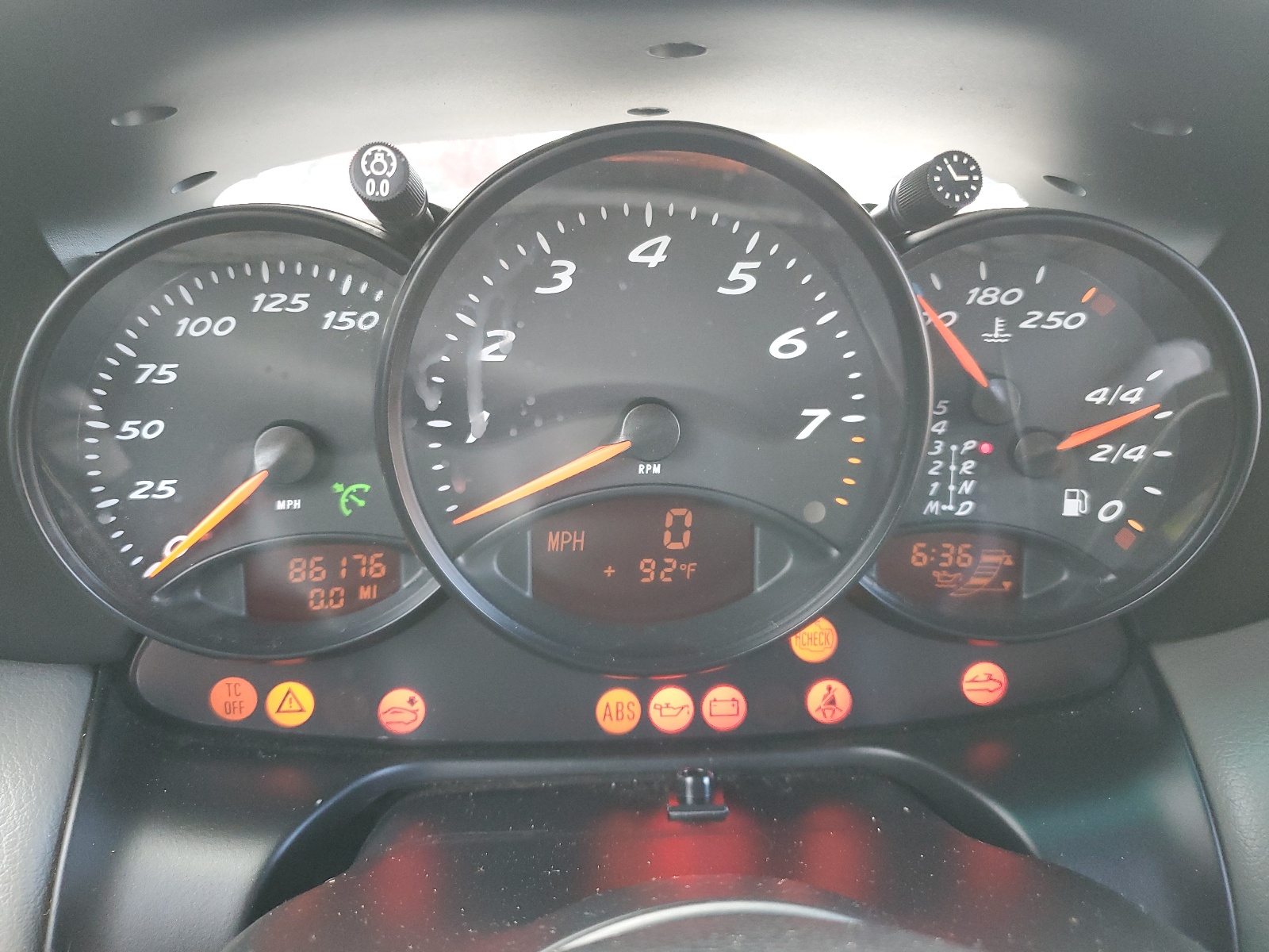 WP0CA2987YU620136 2000 Porsche Boxster