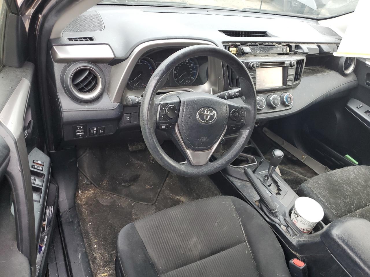 JTMBFREV4HJ148397 2017 Toyota Rav4 Le