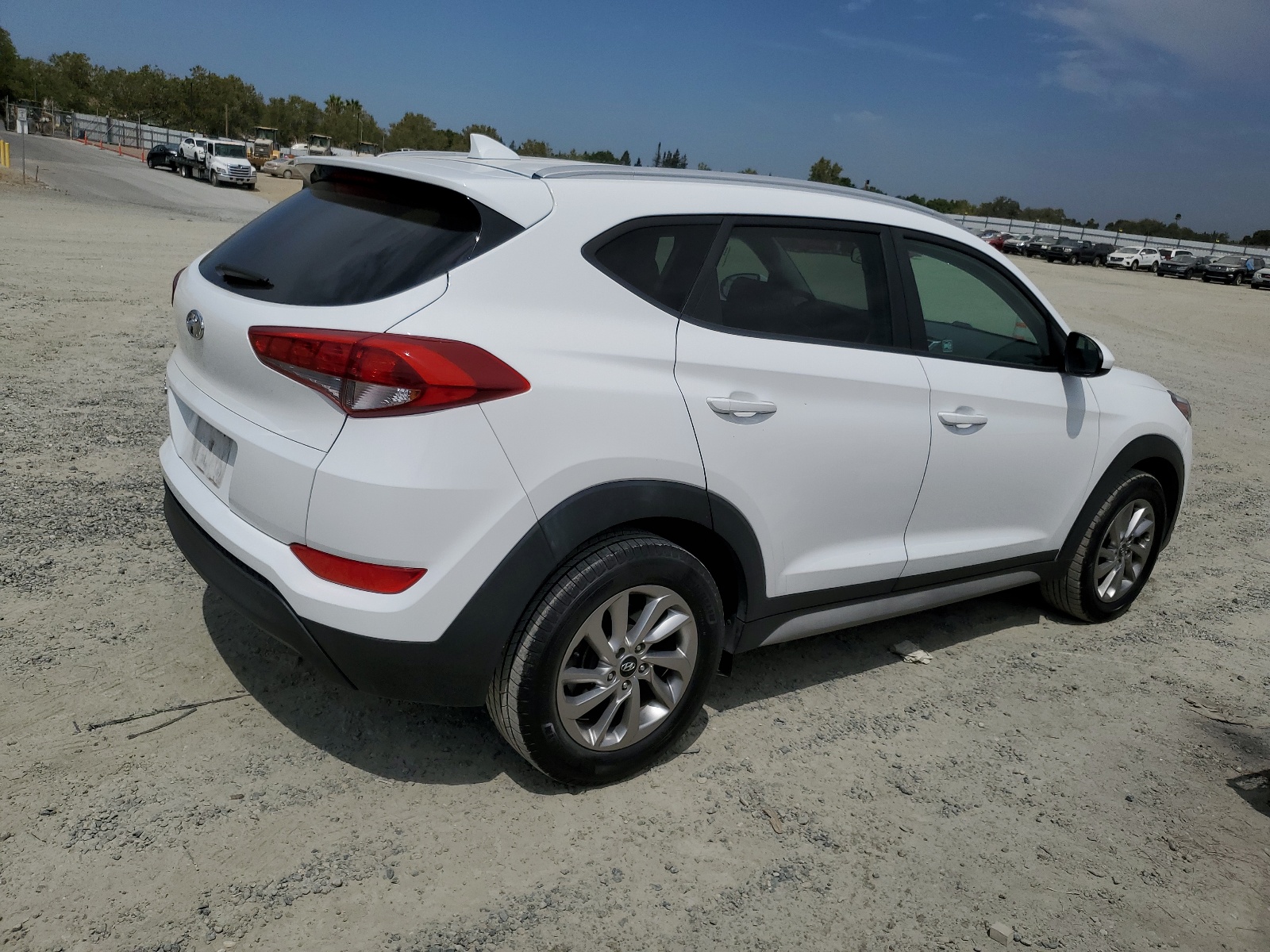 2018 Hyundai Tucson Sel vin: KM8J33A48JU748239