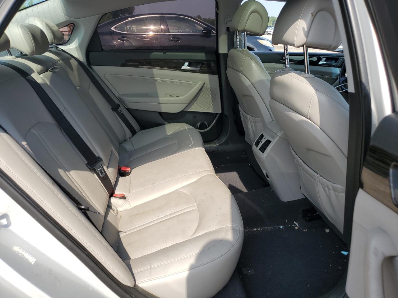 2016 Hyundai Sonata - Image 10