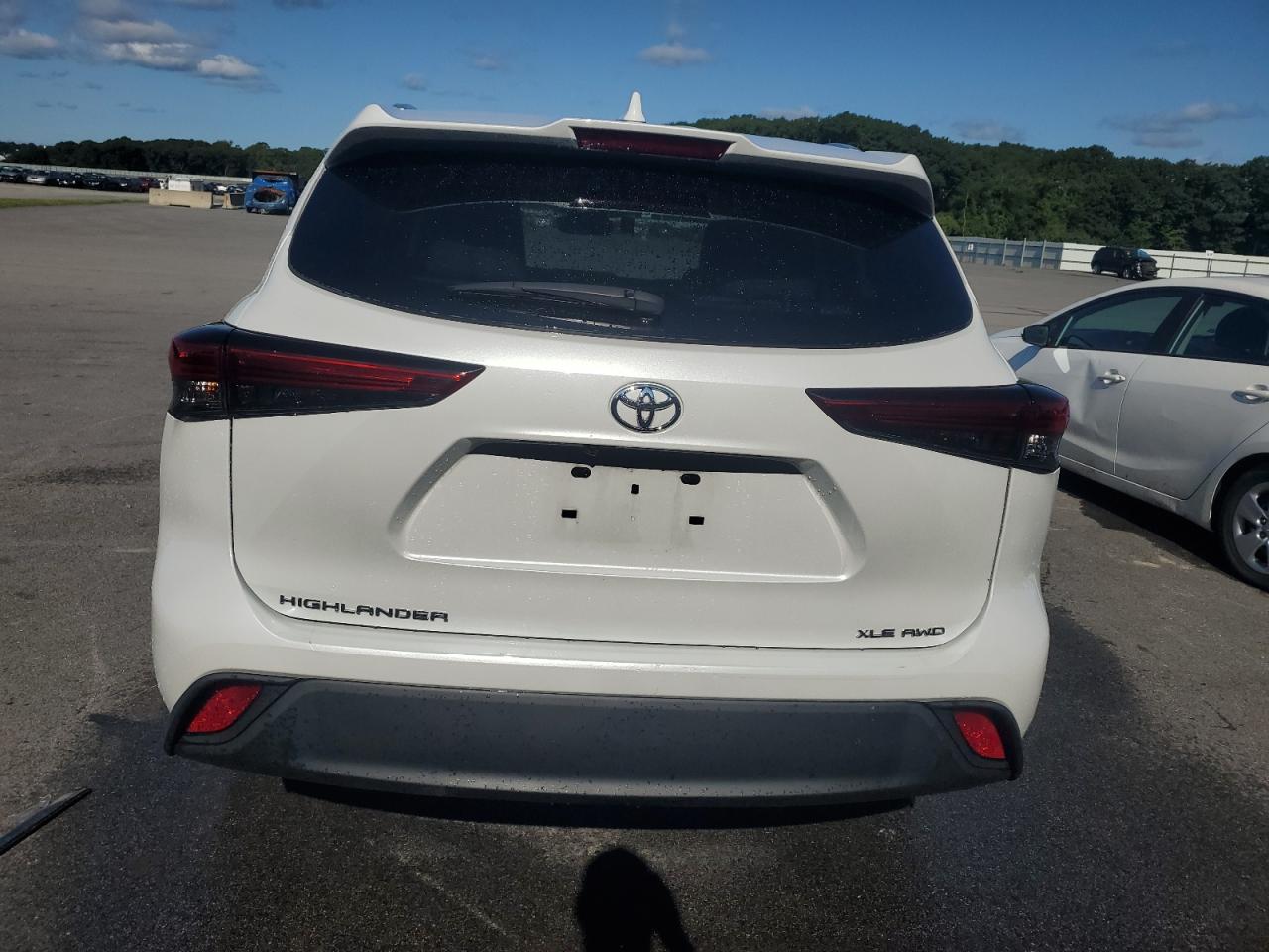 2022 Toyota Highlander Xle VIN: 5TDGZRBH4NS568753 Lot: 68531764