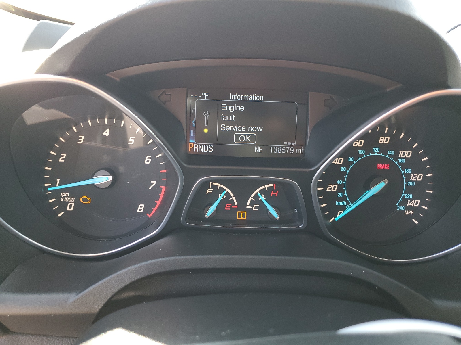 1FMCU0J97EUC29382 2014 Ford Escape Titanium