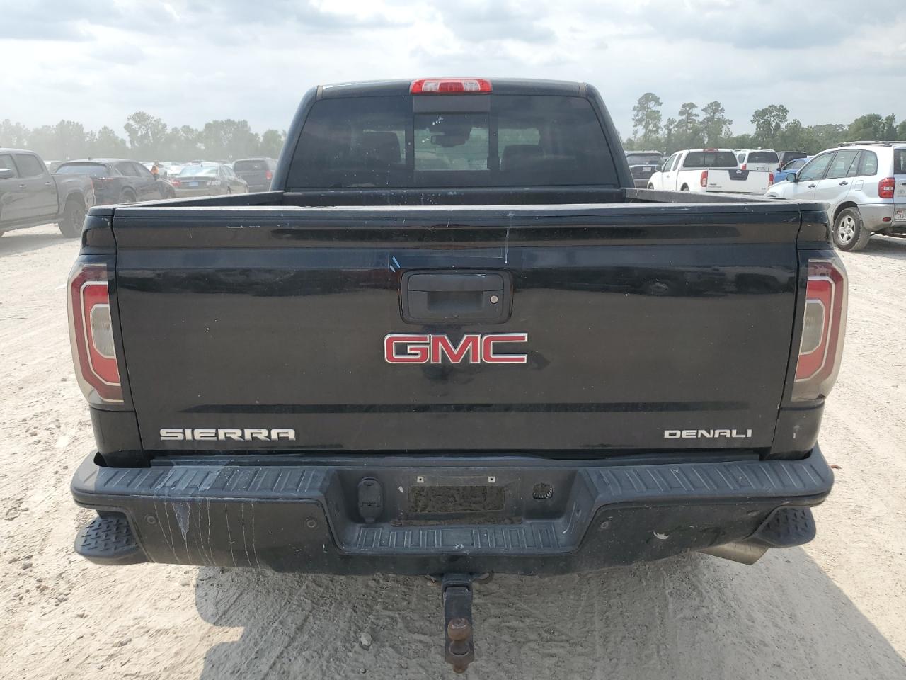 3GTU2PEJ3JG439227 2018 GMC Sierra K1500 Denali