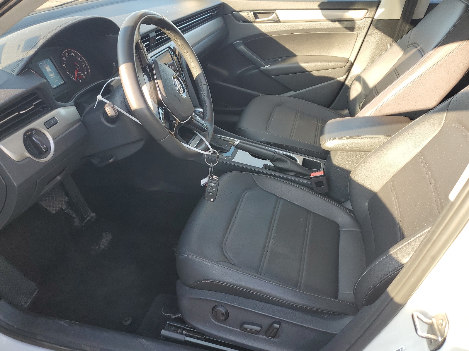 1VWSA7A39NC009323 2022 Volkswagen Passat Se