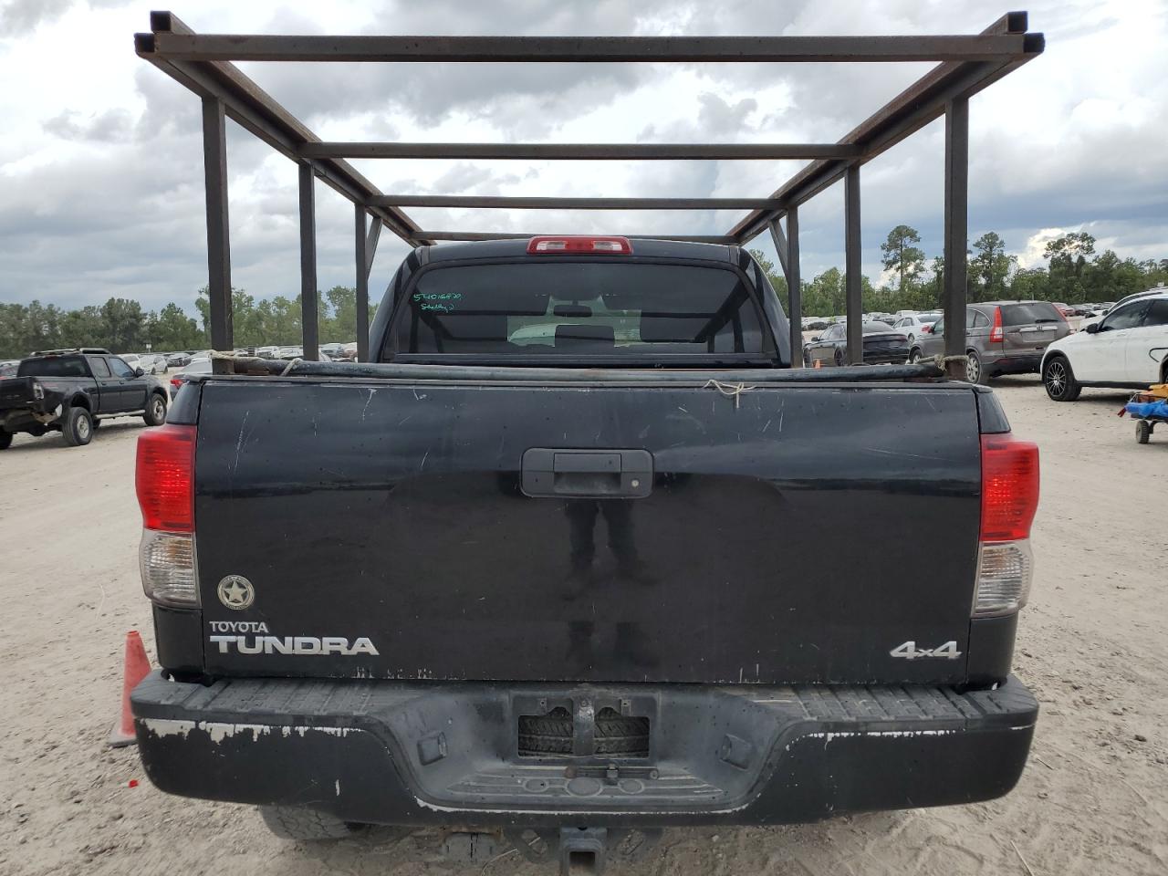 5TFDM5F16DX040602 2013 Toyota Tundra Crewmax Sr5