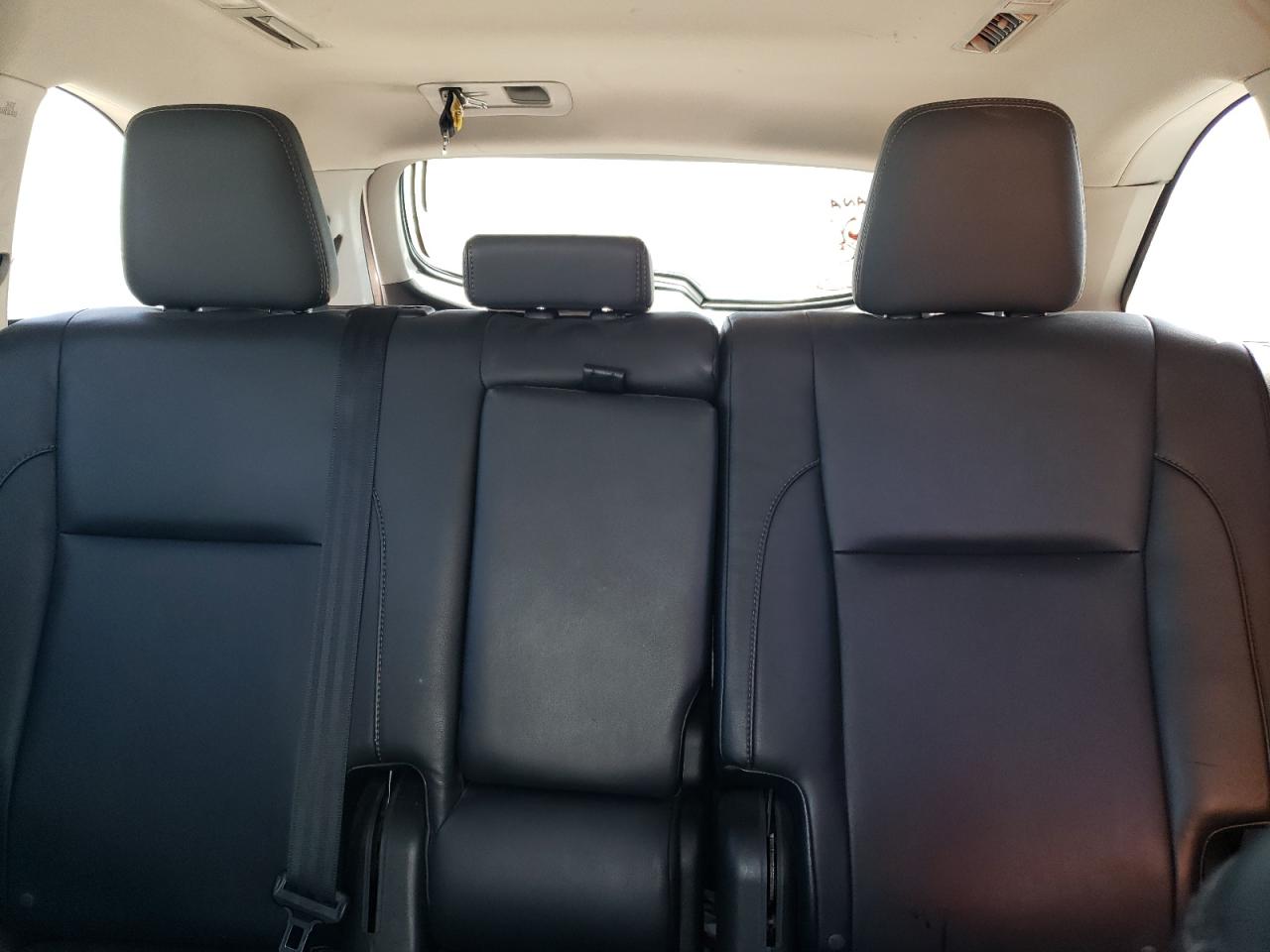 2016 Toyota Highlander Xle VIN: 5TDKKRFHXGS137541 Lot: 66510984