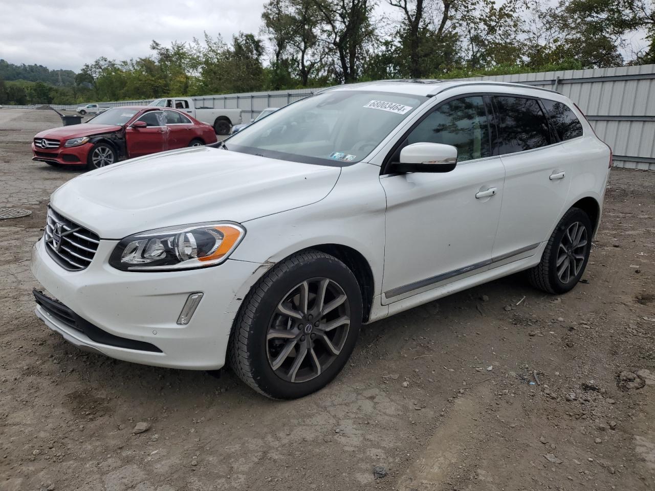 YV4902RK7G2788665 2016 VOLVO XC60 - Image 1