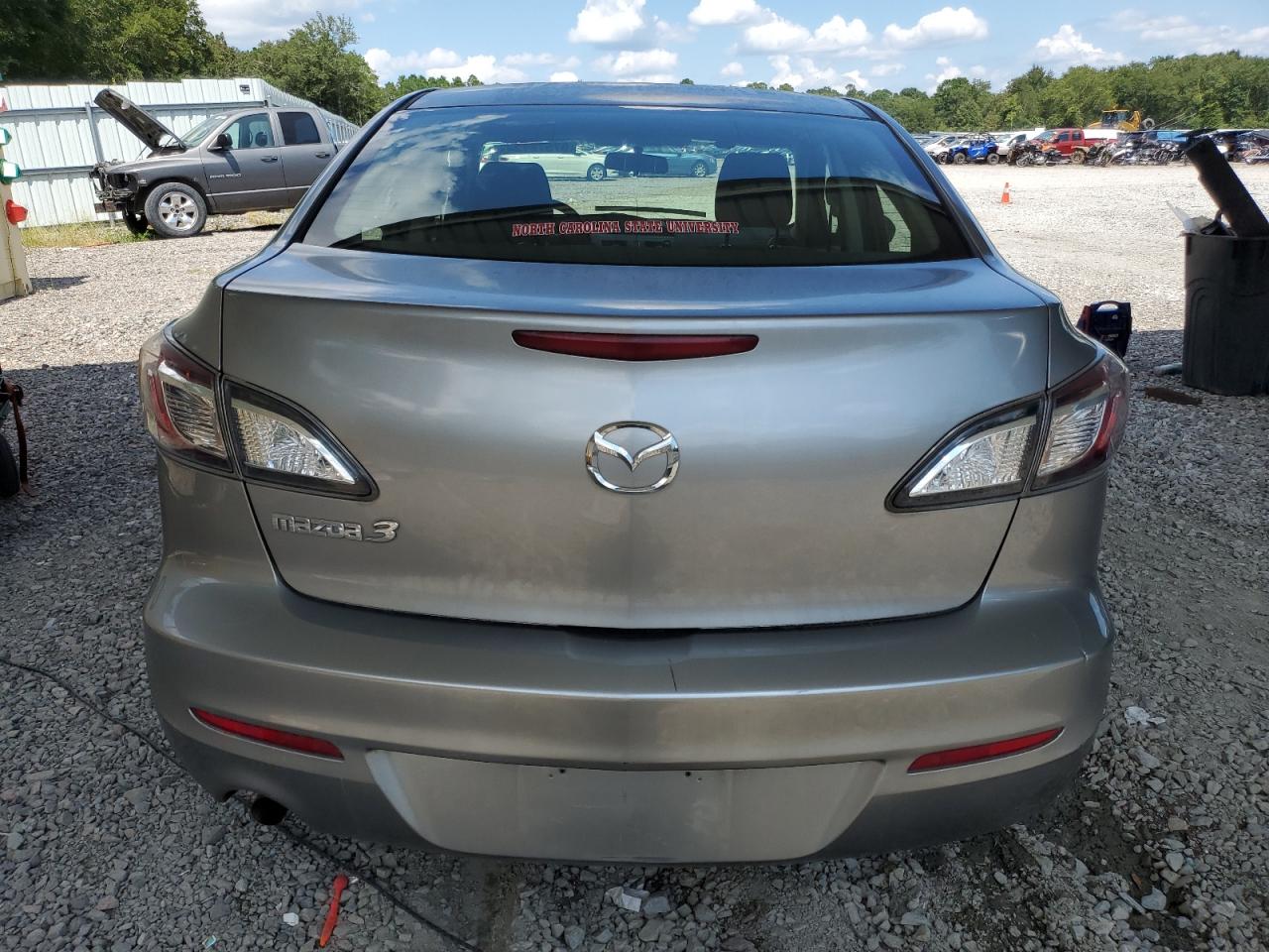 JM1BL1TG9D1837909 2013 Mazda 3 I