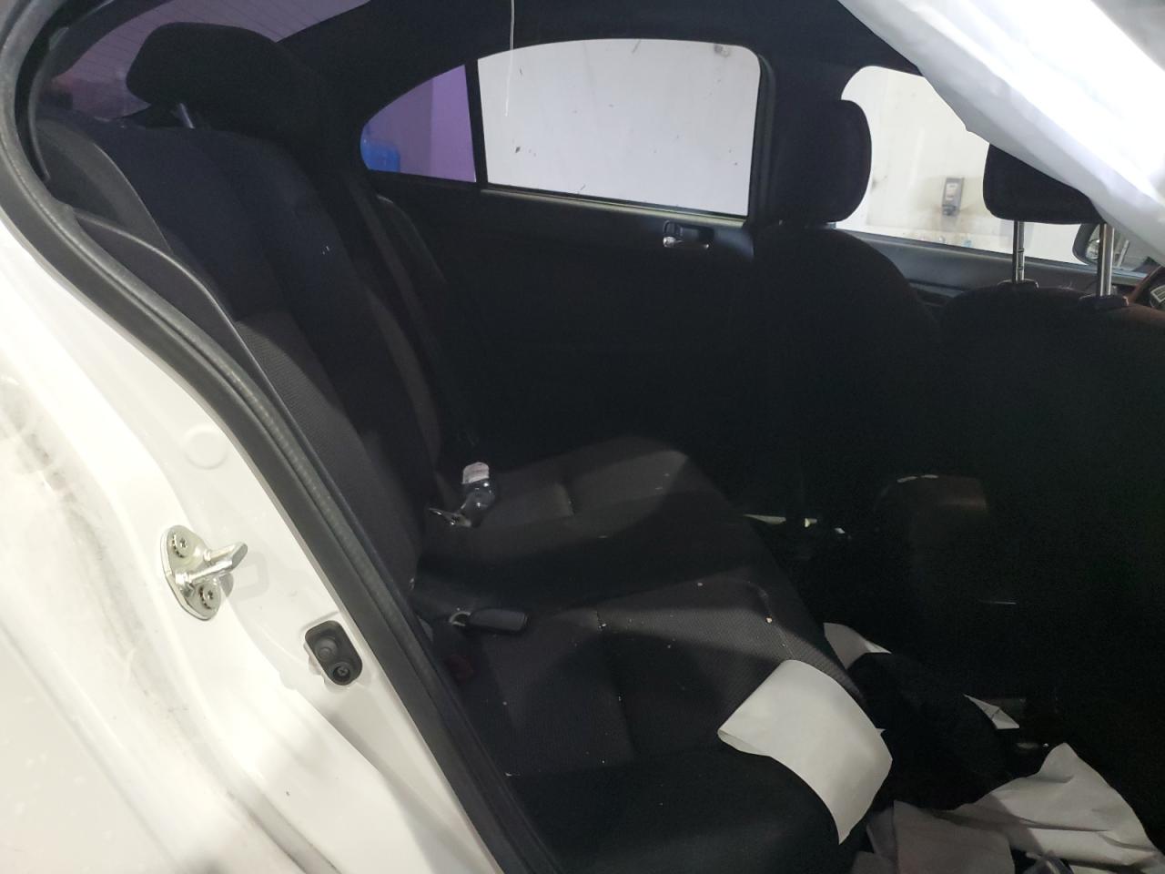 2017 Mitsubishi Lancer - Image 10