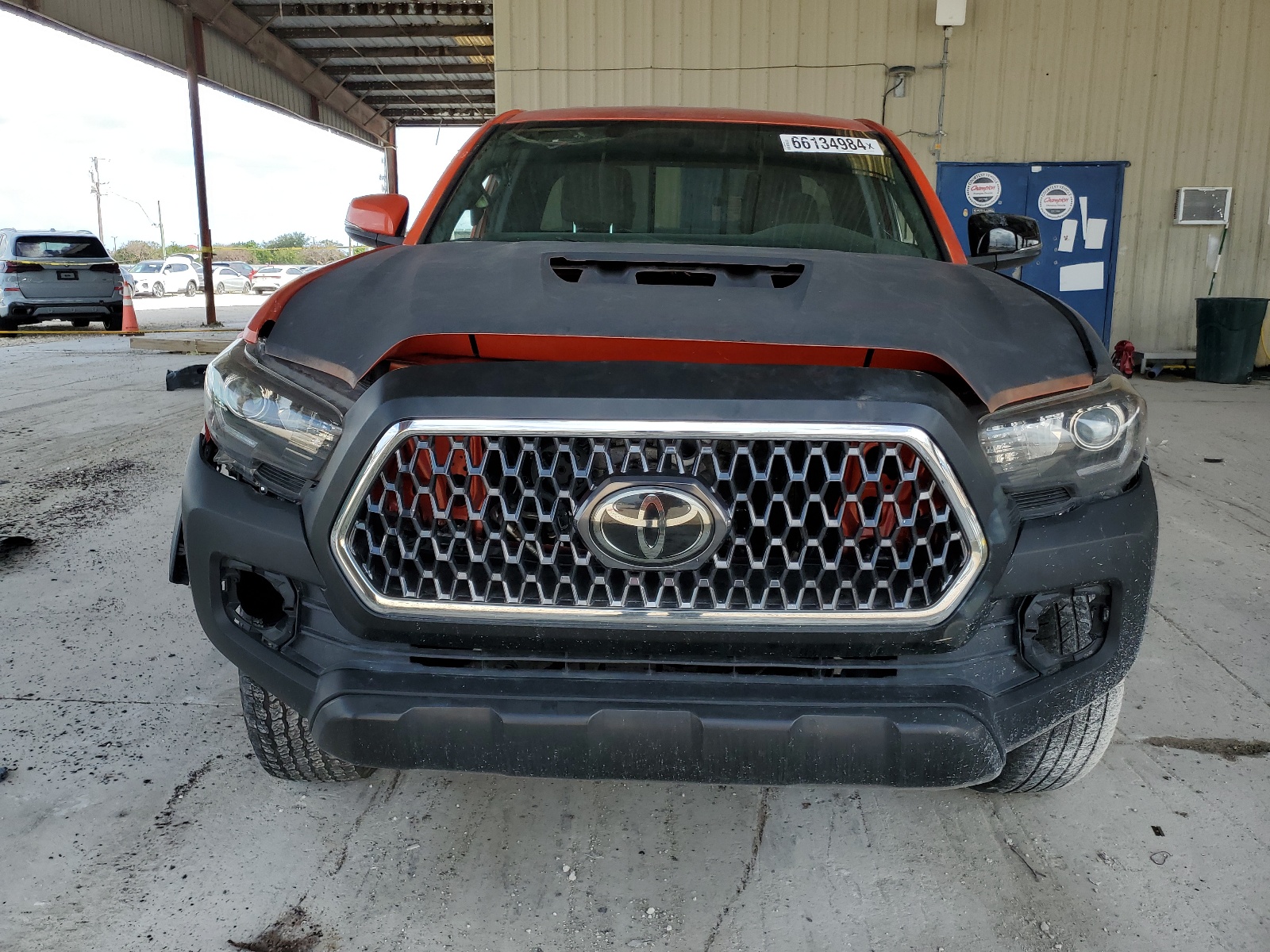 2017 Toyota Tacoma Access Cab vin: 5TFSZ5AN5HX064138