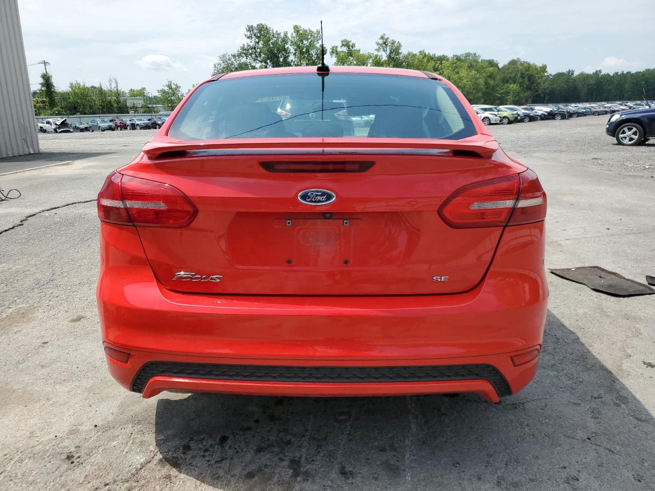 2015 Ford Focus Se VIN: 1FADP3F2XFL213252 Lot: 65135794