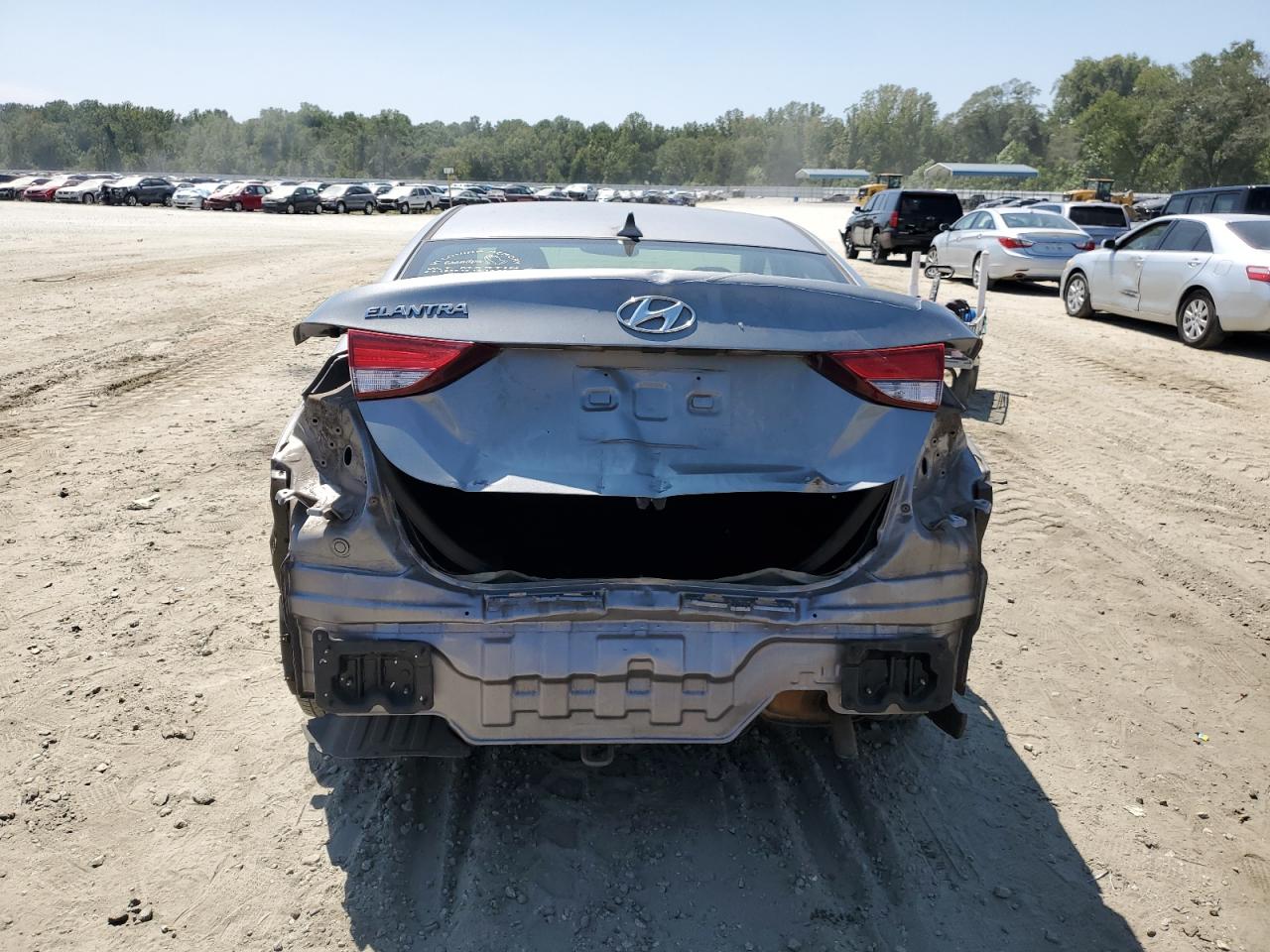 2014 Hyundai Elantra - Image 6