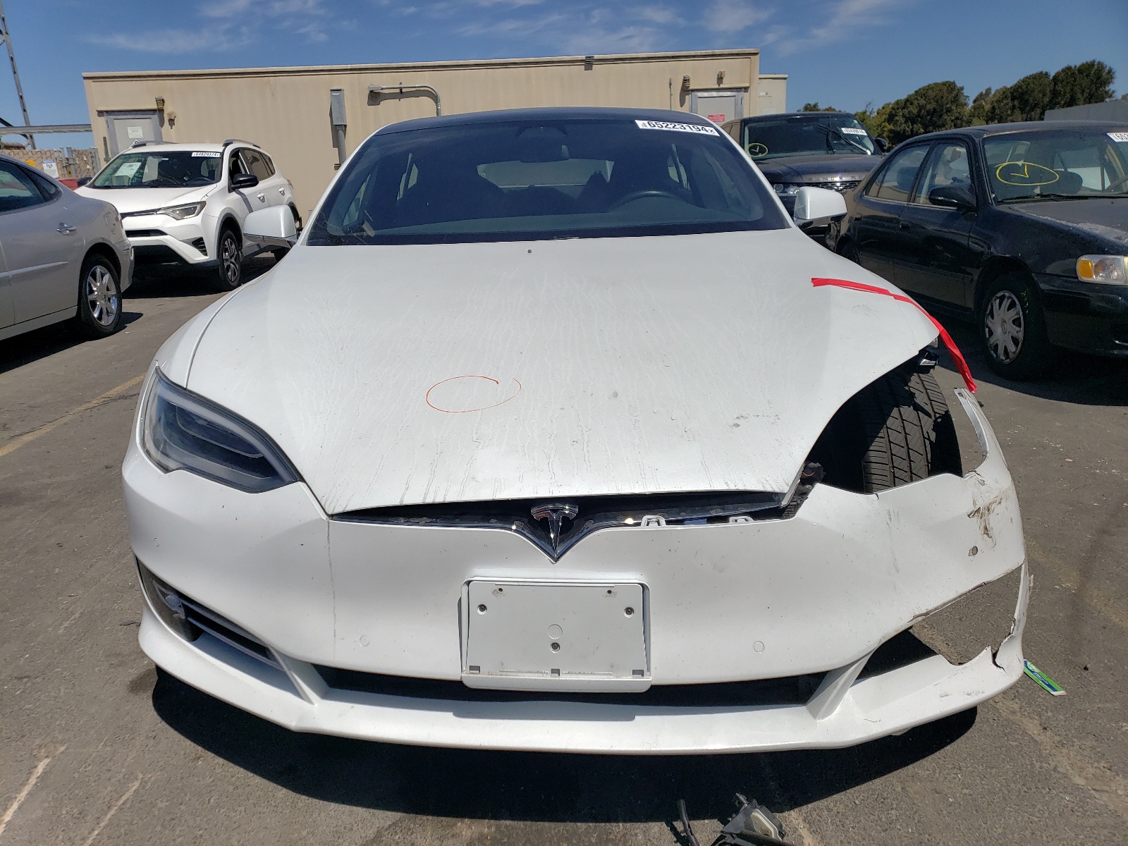 5YJSA1E24JF290686 2018 Tesla Model S