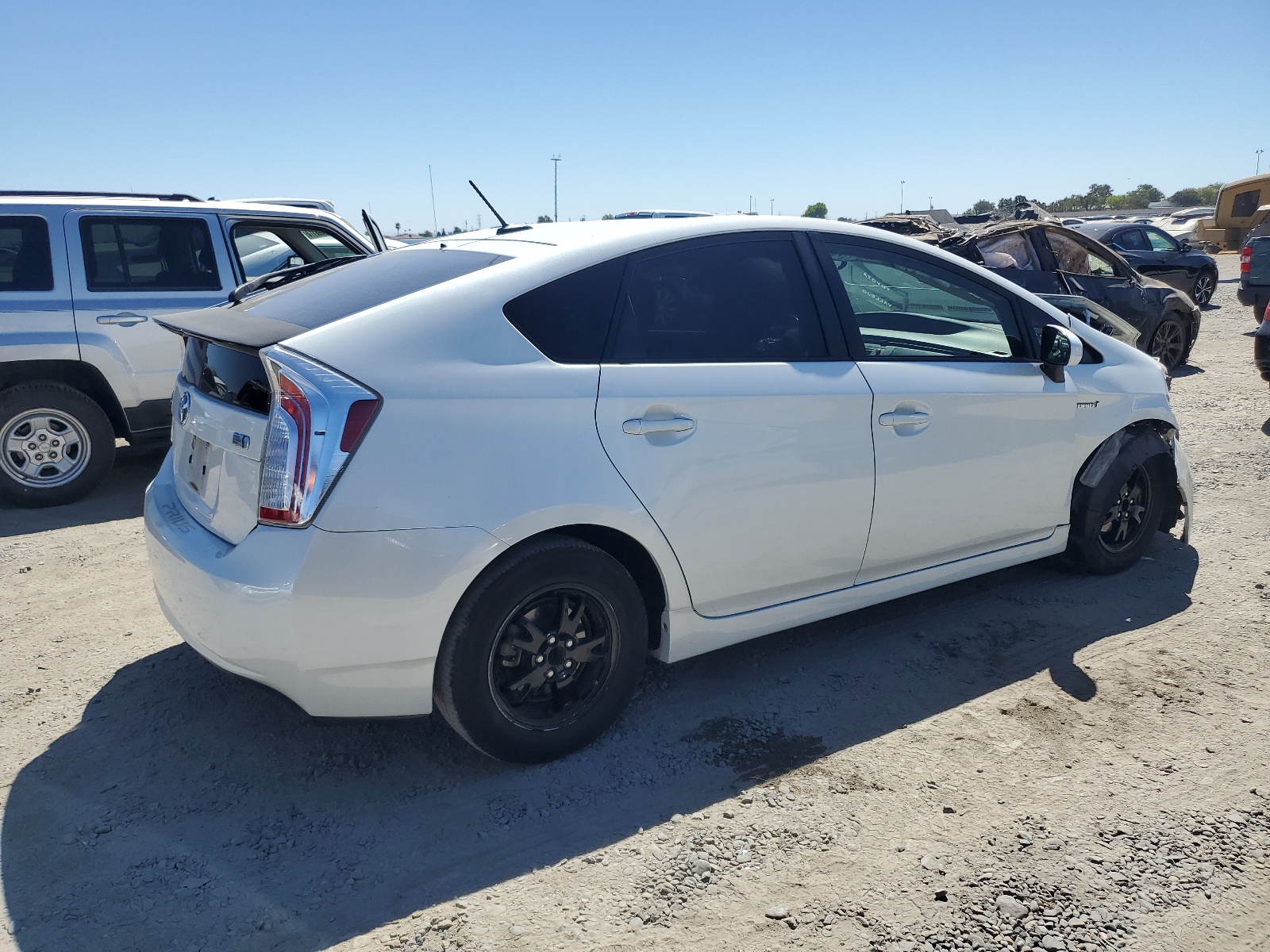 JTDKN3DU7E0375013 2014 Toyota Prius