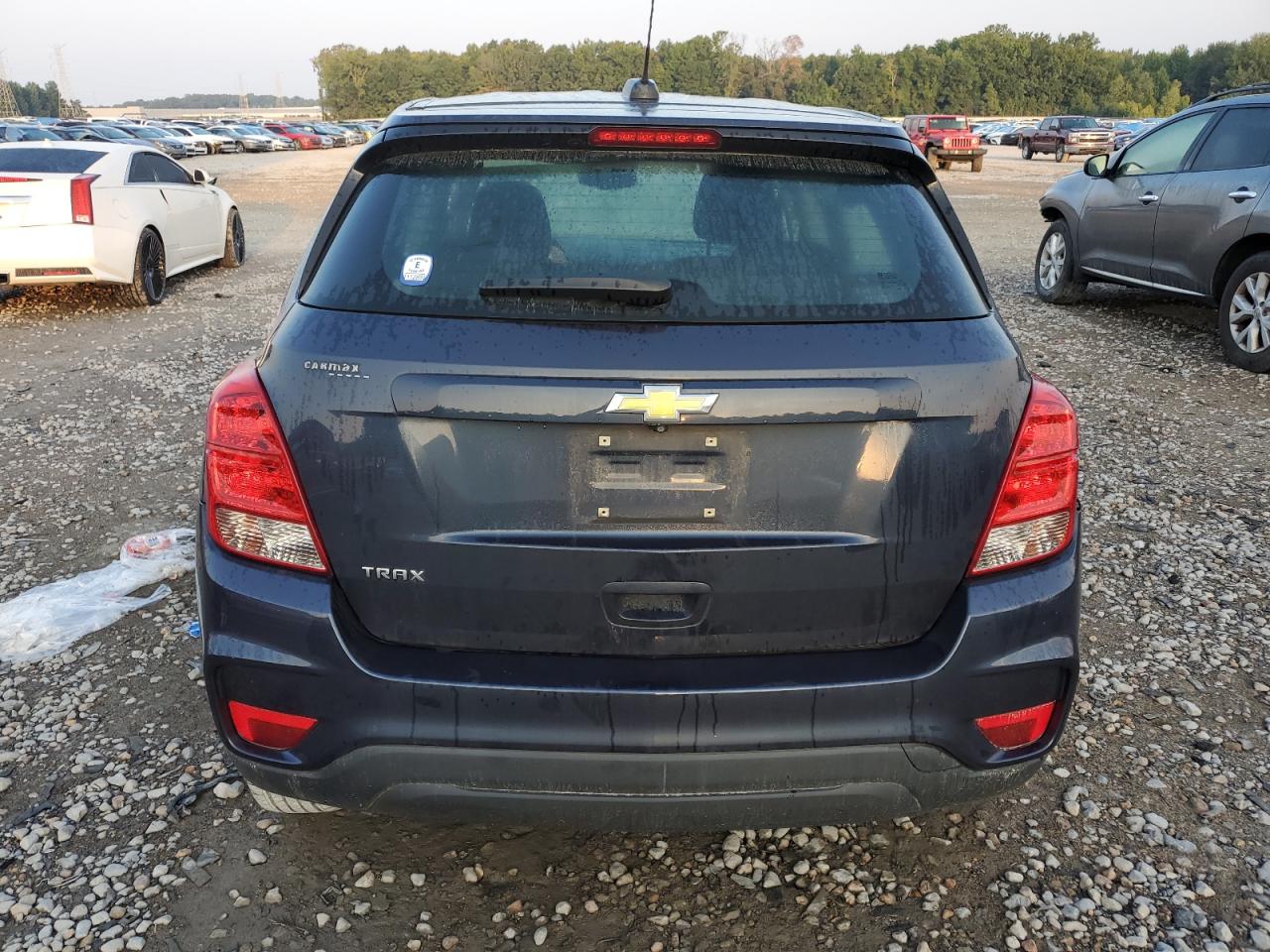 3GNCJKSB3JL291822 2018 Chevrolet Trax Ls