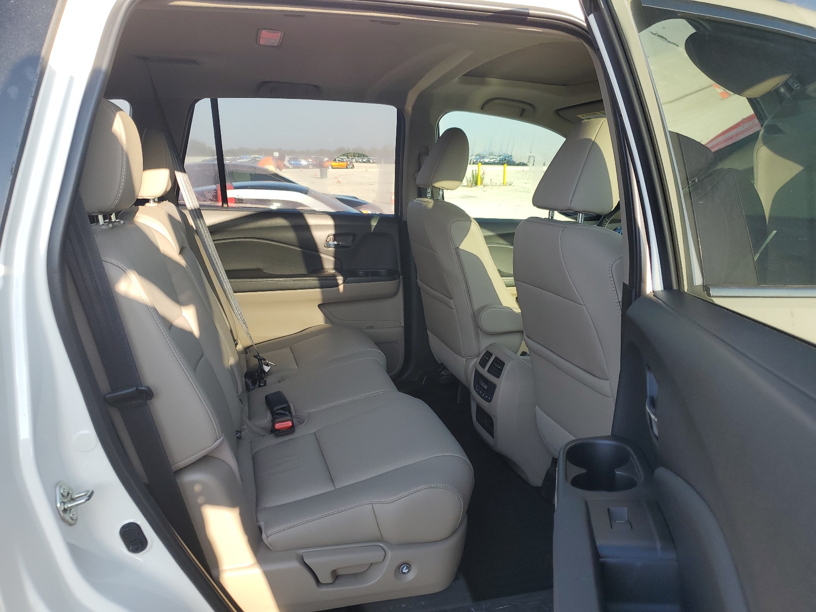 5FNYF5H76HB042458 2017 Honda Pilot Exln