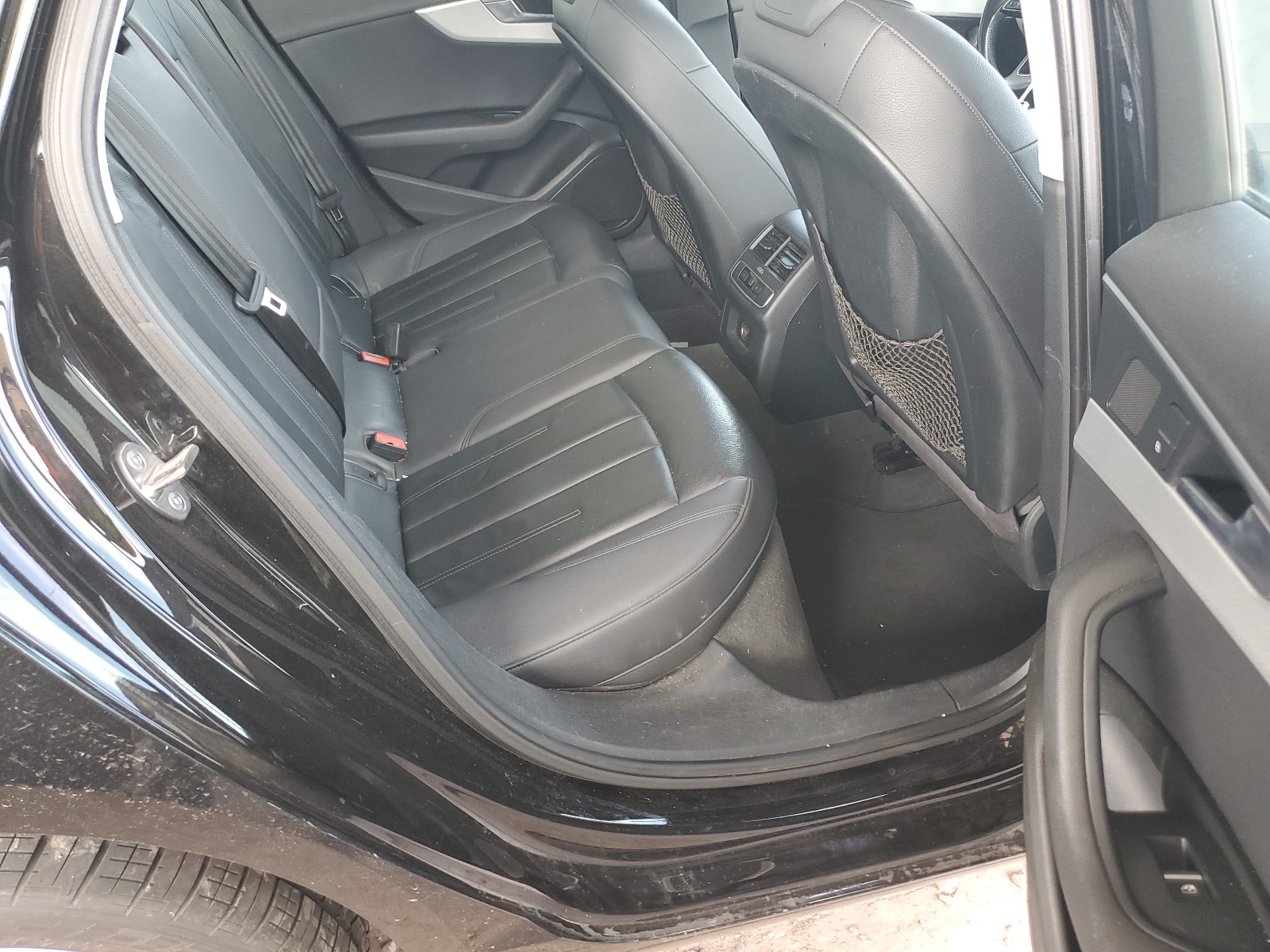 WAUGNAF45HN003861 2017 Audi A4 Premium