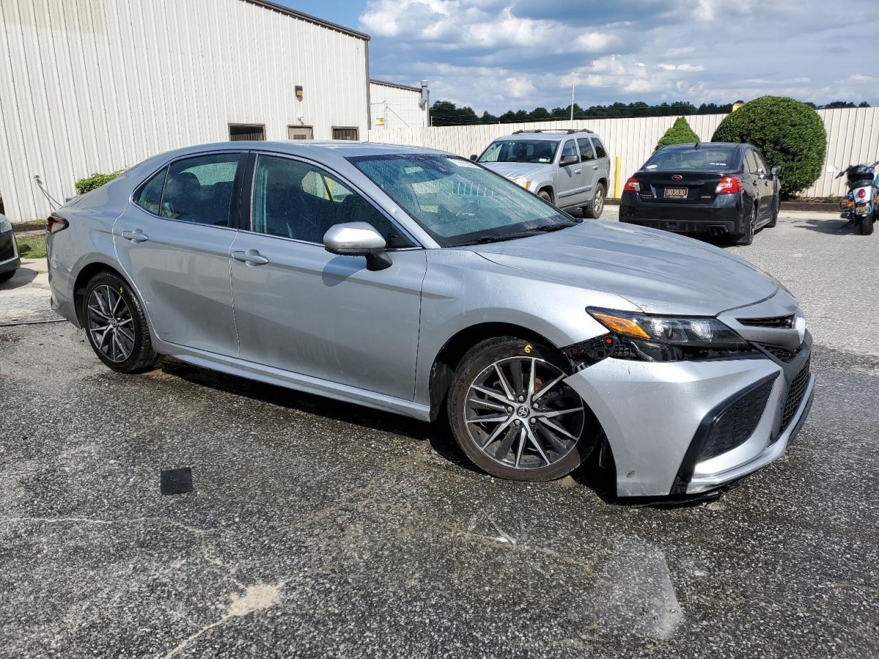 4T1G11AK8MU403915 TOYOTA CAMRY 2021