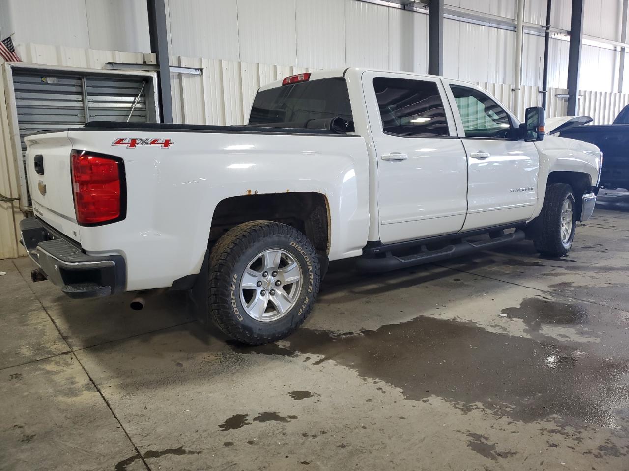 2015 Chevrolet Silverado - Image 3