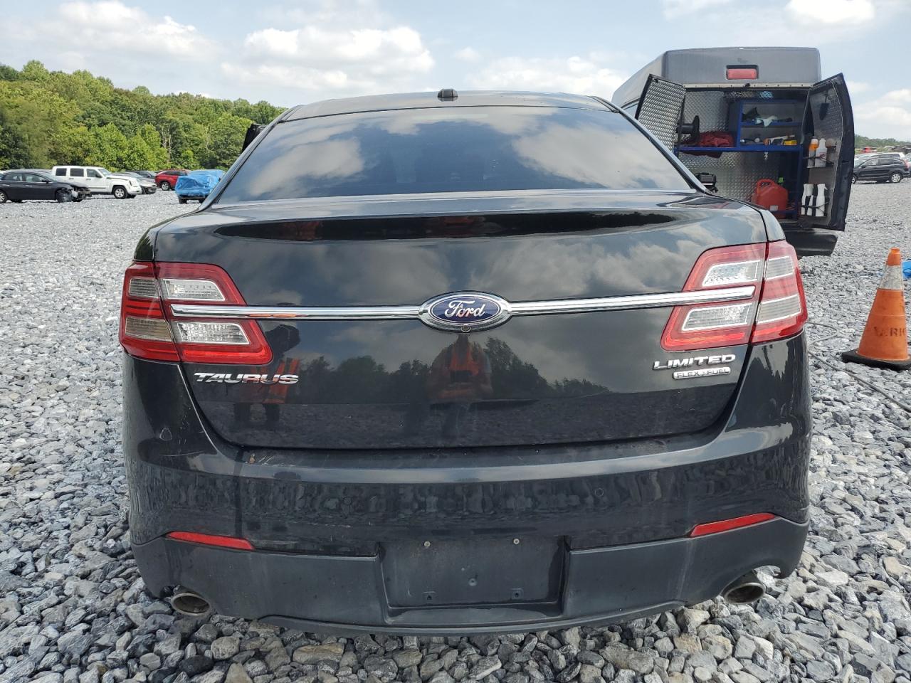 2013 Ford Taurus Limited VIN: 1FAHP2F82DG181306 Lot: 52638064