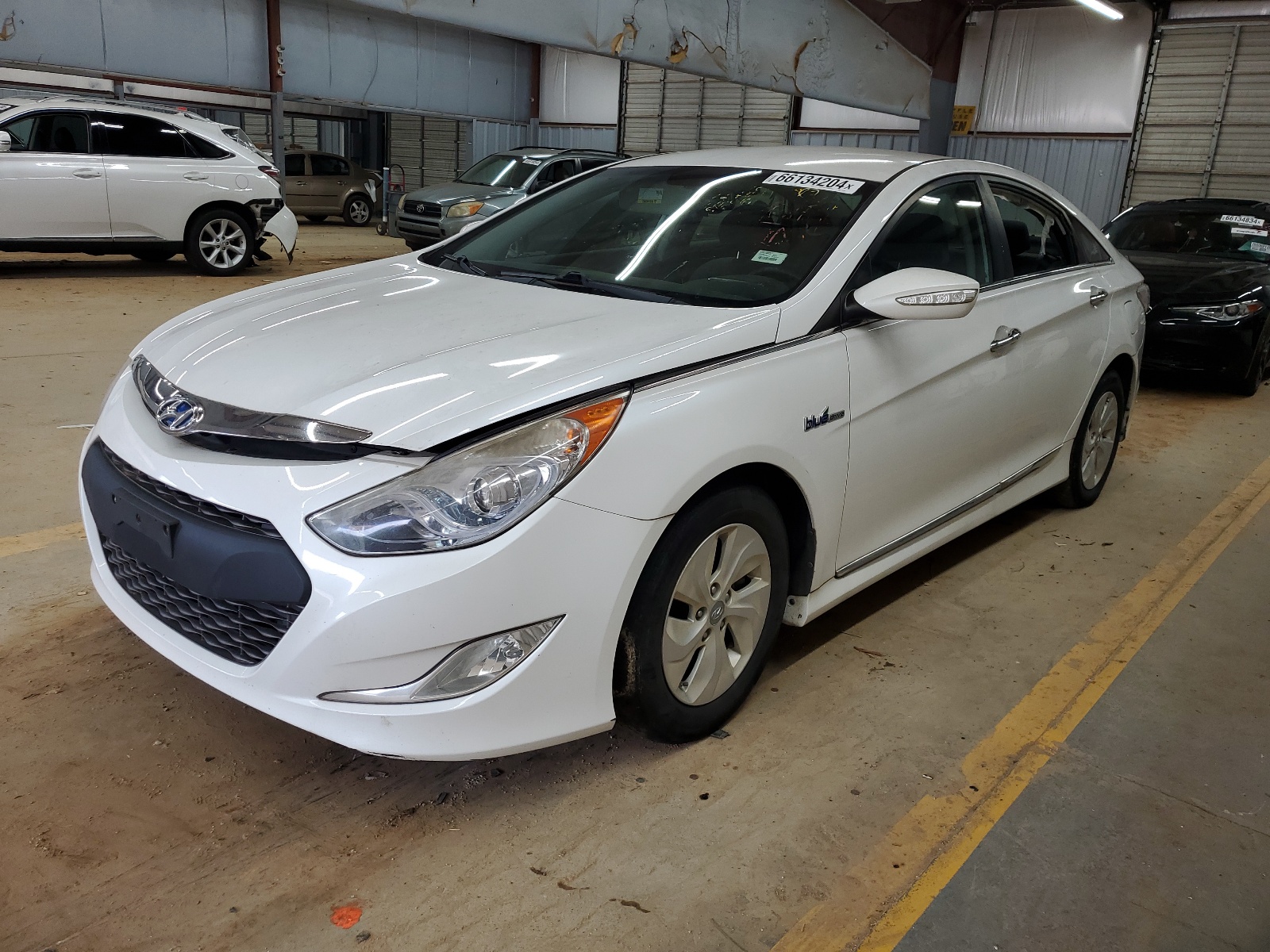 2014 Hyundai Sonata Hybrid vin: KMHEC4A49EA116655