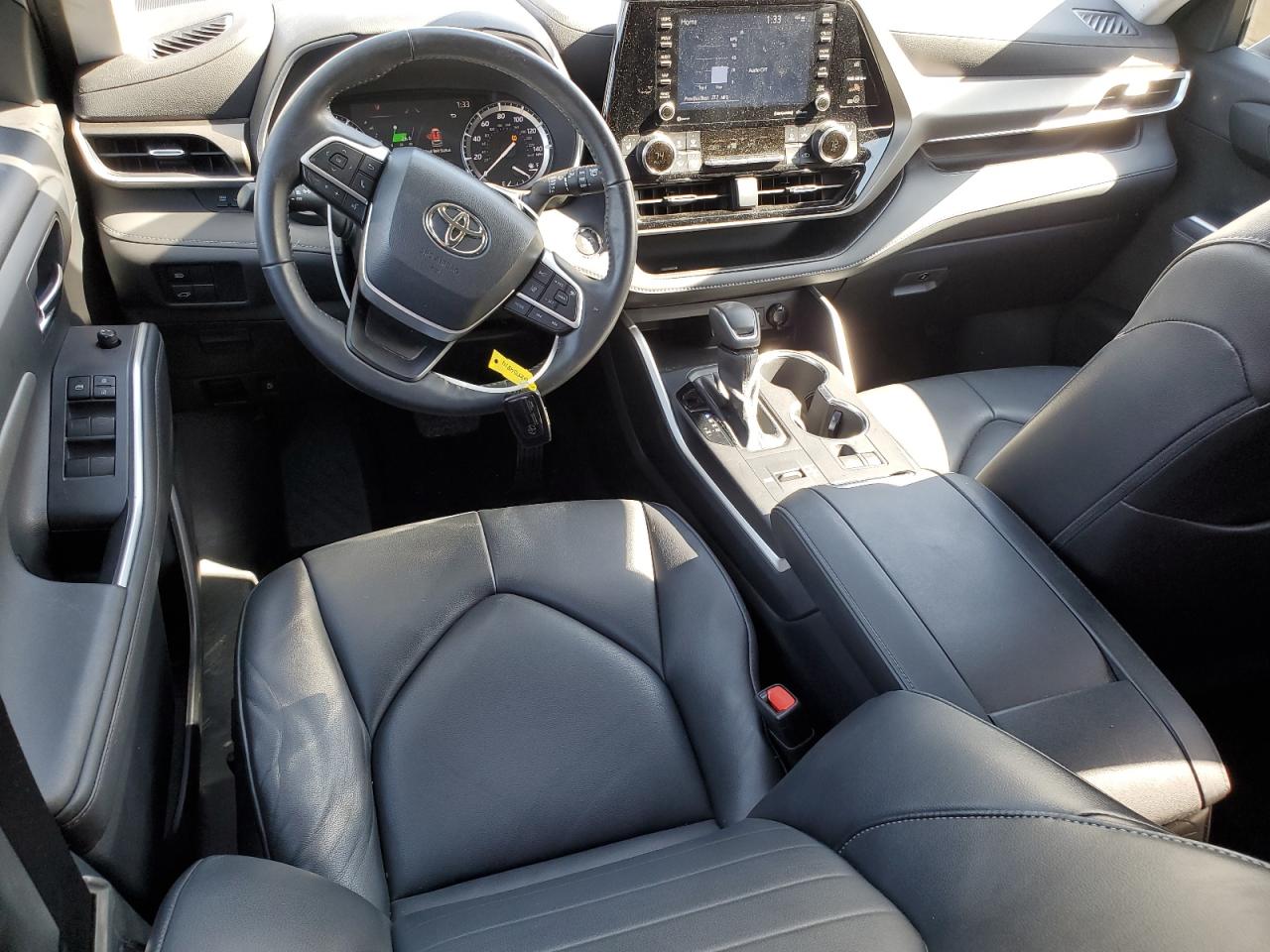 2022 Toyota Highlander Xle VIN: 5TDGZRAH8NS107329 Lot: 68504814