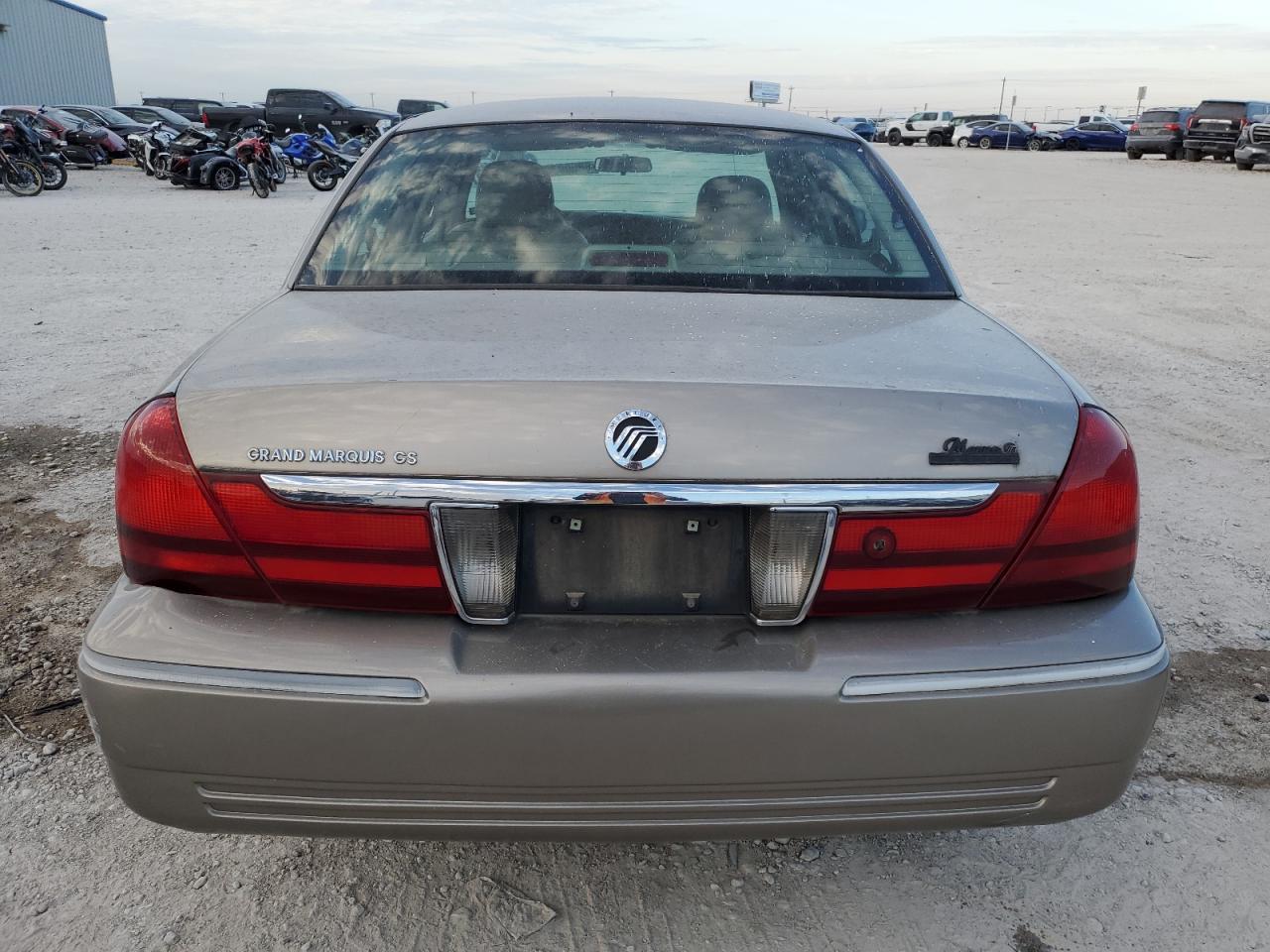 2MEFM74W24X666174 2004 Mercury Grand Marquis Gs