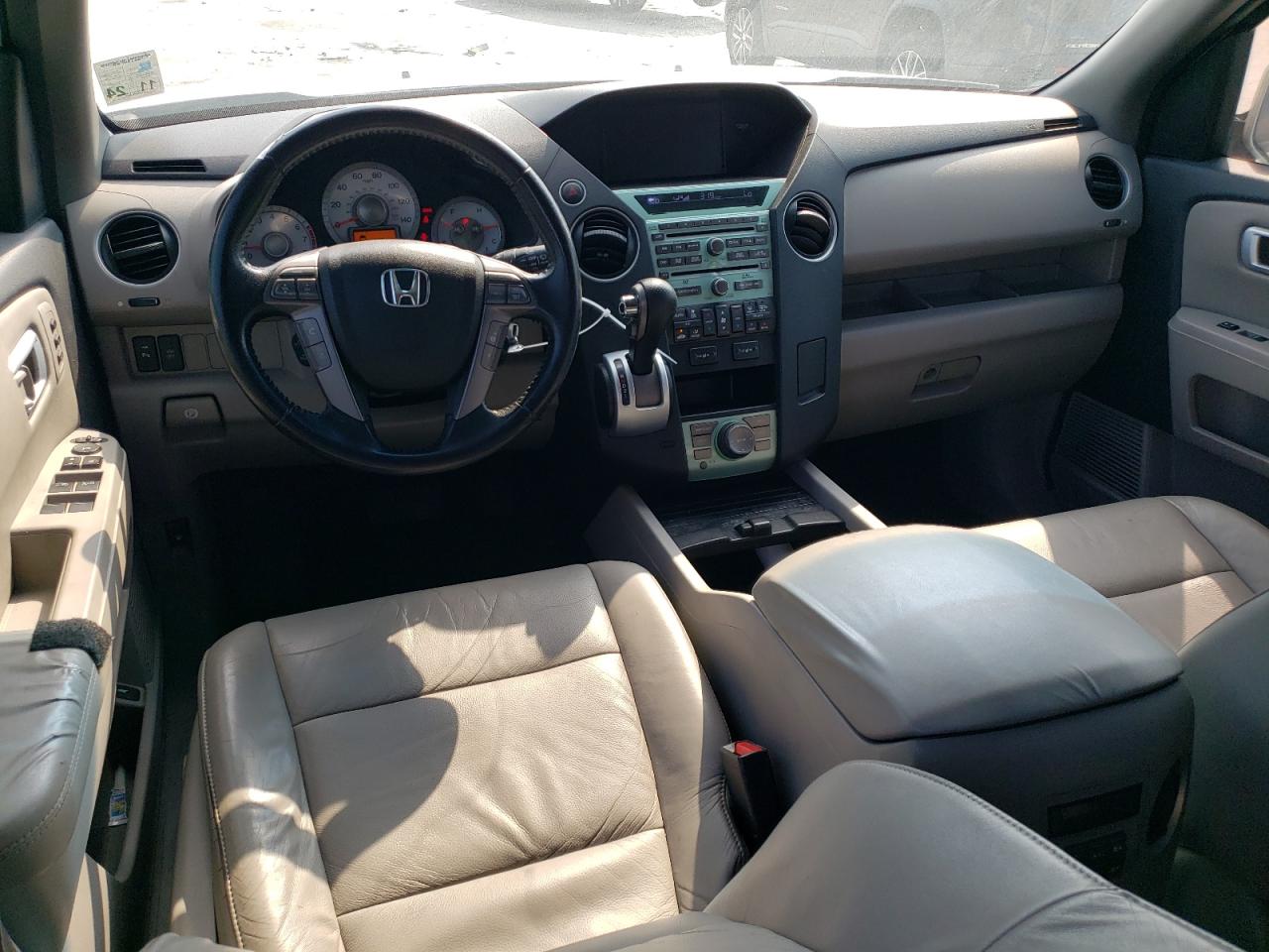 2010 Honda Pilot Touring VIN: 5FNYF3H93AB005315 Lot: 66592554