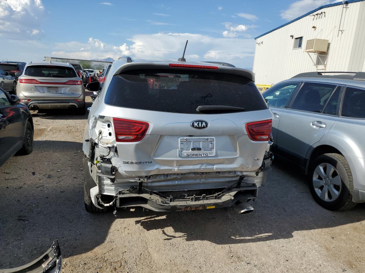 2019 Kia Sorento Lx VIN: 5XYPG4A55KG609481 Lot: 69485804