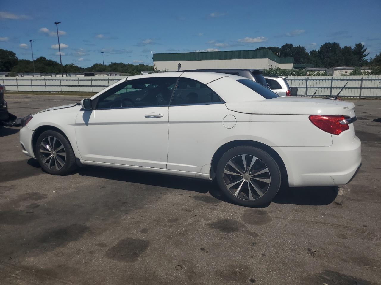 2013 Chrysler 200 S VIN: 1C3BCBGG8DN532723 Lot: 69561024