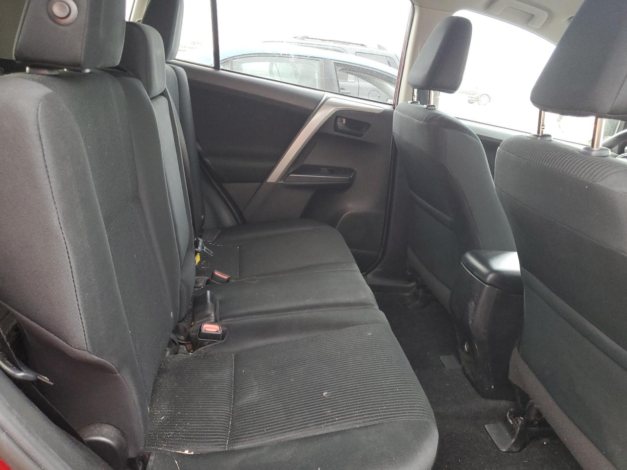 2018 Toyota RAV 4 - Image 11