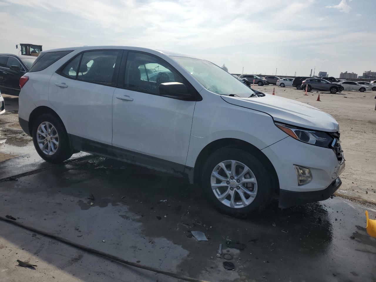 2GNAXHEVXJ6286376 2018 Chevrolet Equinox Ls