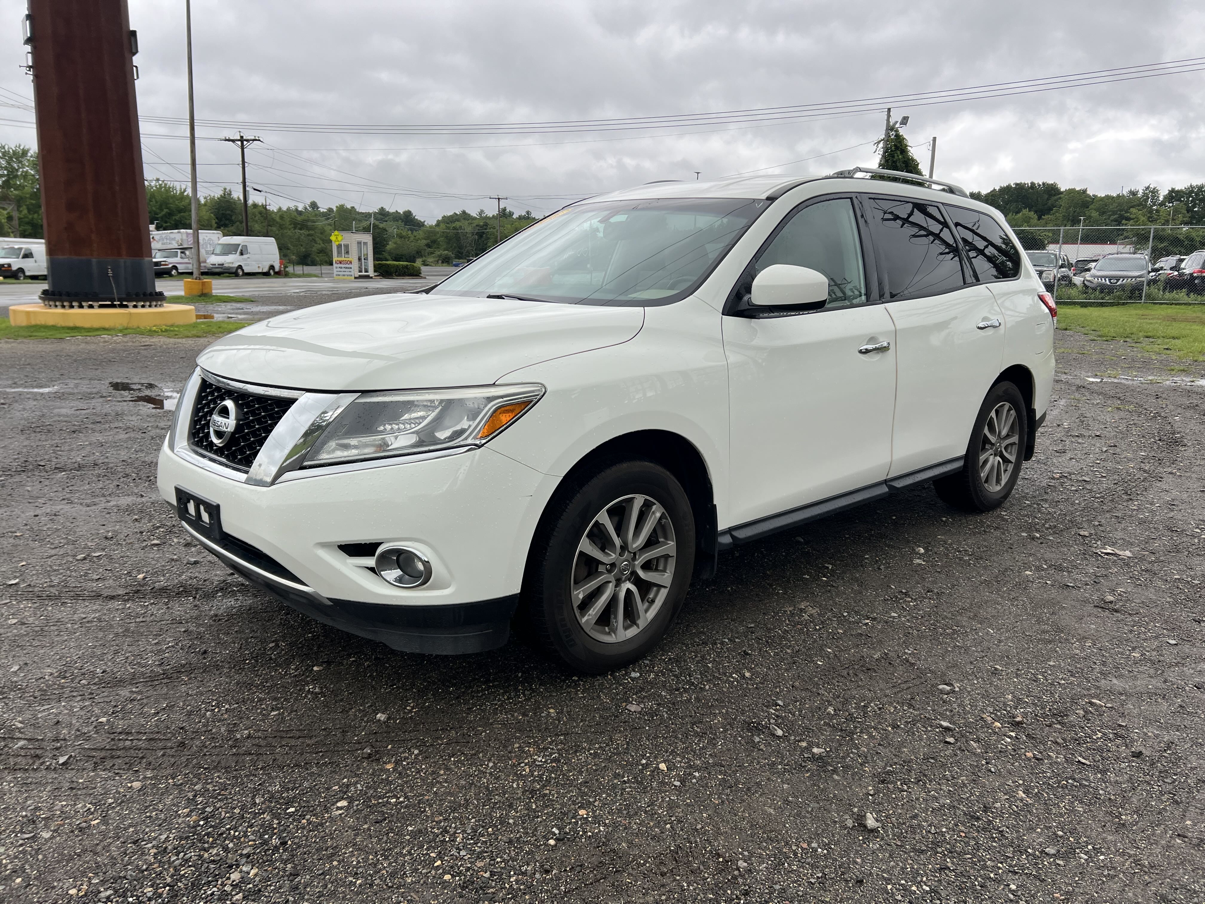 2016 Nissan Pathfinder S vin: 5N1AR2MM8GC620490