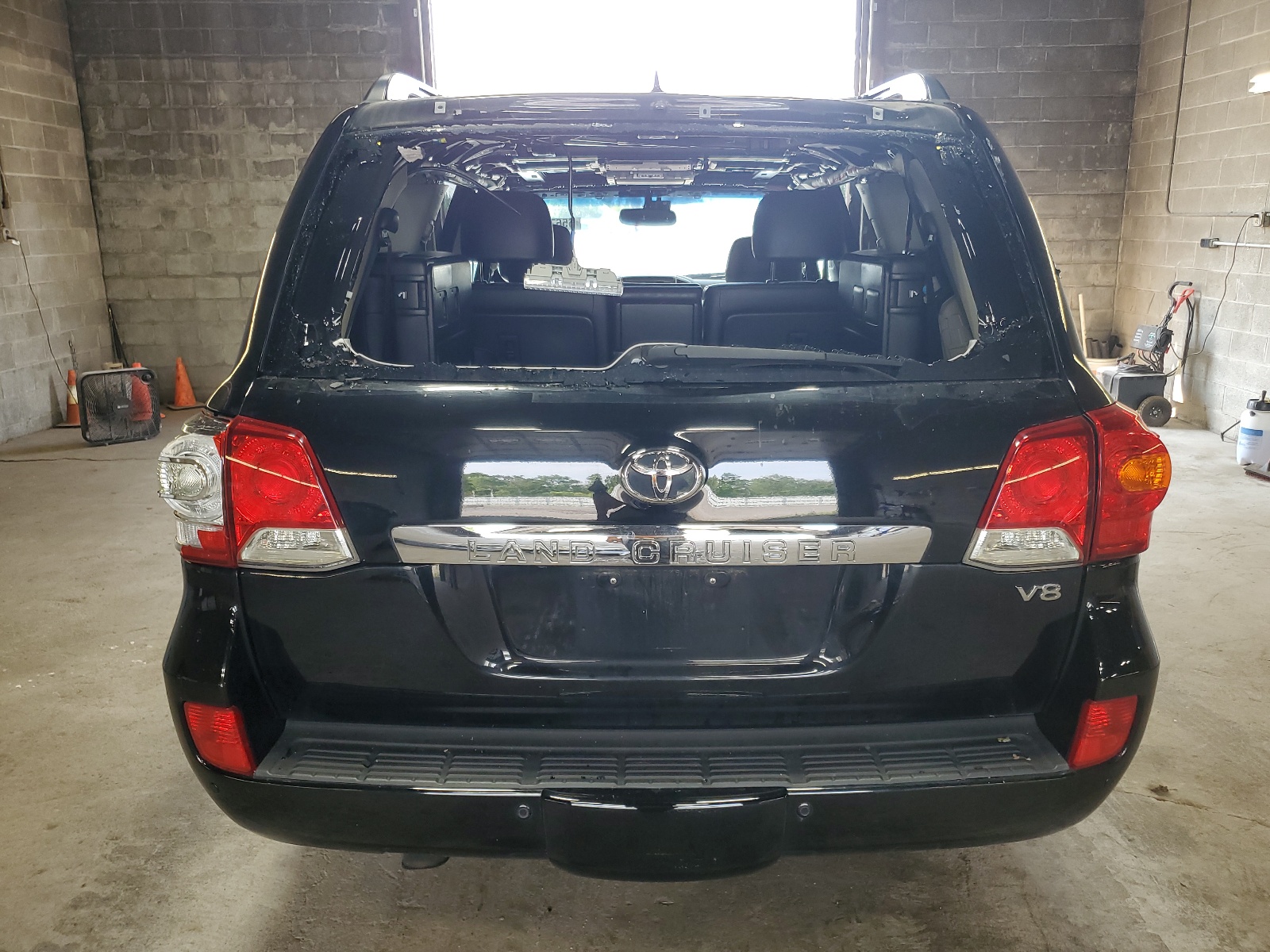 JTMHY7AJ5E4028436 2014 Toyota Land Cruiser