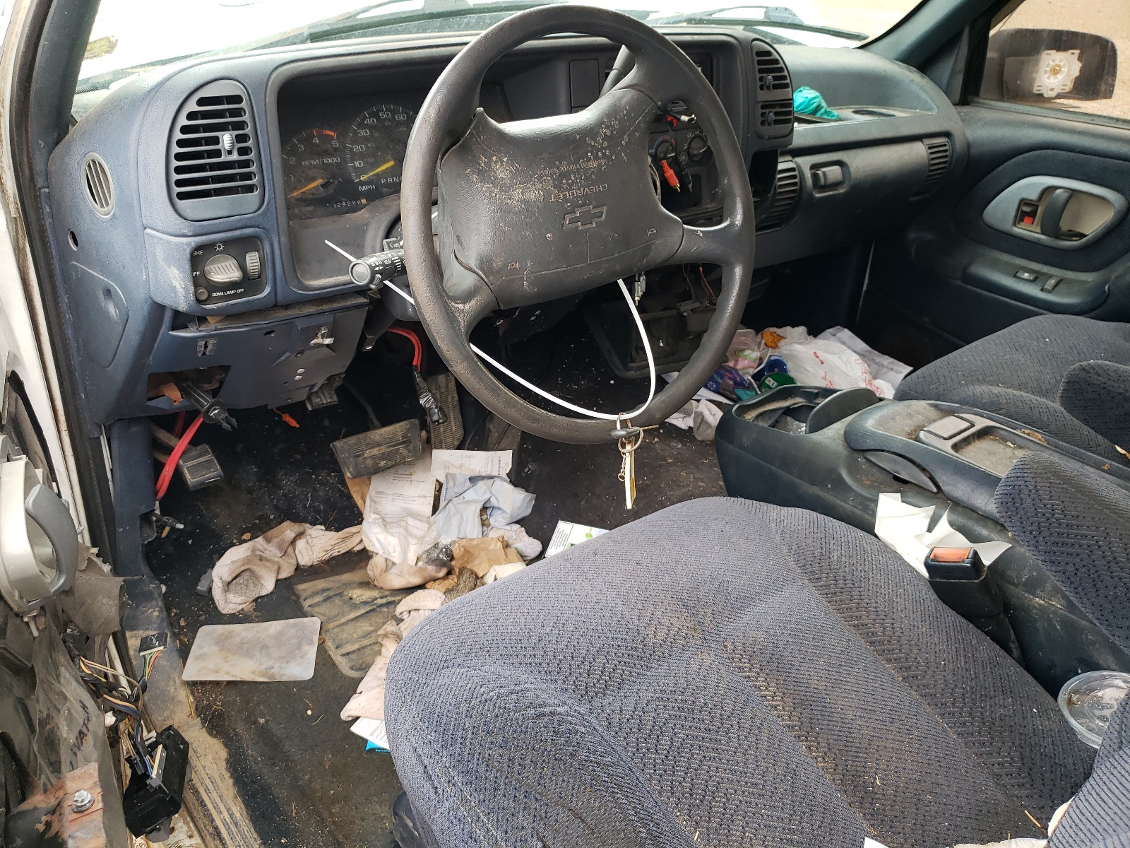 2GCEC19K8S1257311 1995 Chevrolet Gmt-400 C1500