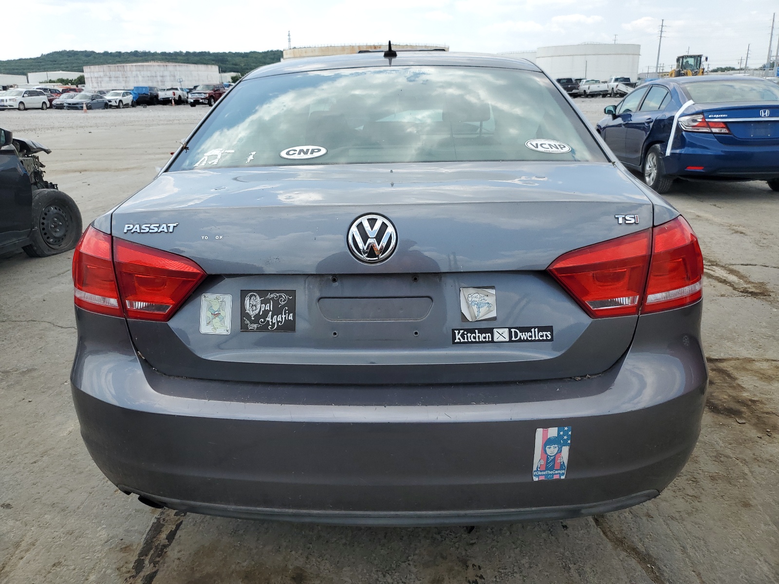 2014 Volkswagen Passat S vin: 1VWAT7A3XEC088779