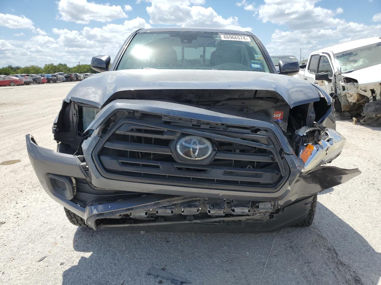 5TFAX5GN1JX116993 2018 Toyota Tacoma Double Cab