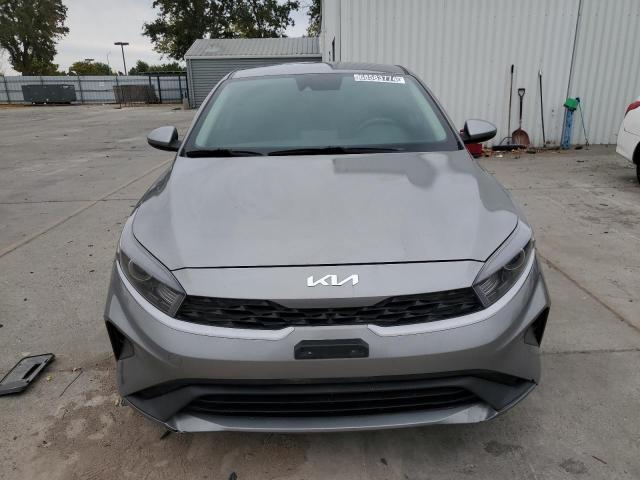 3KPF24AD7PE544915 Kia Forte LX 5