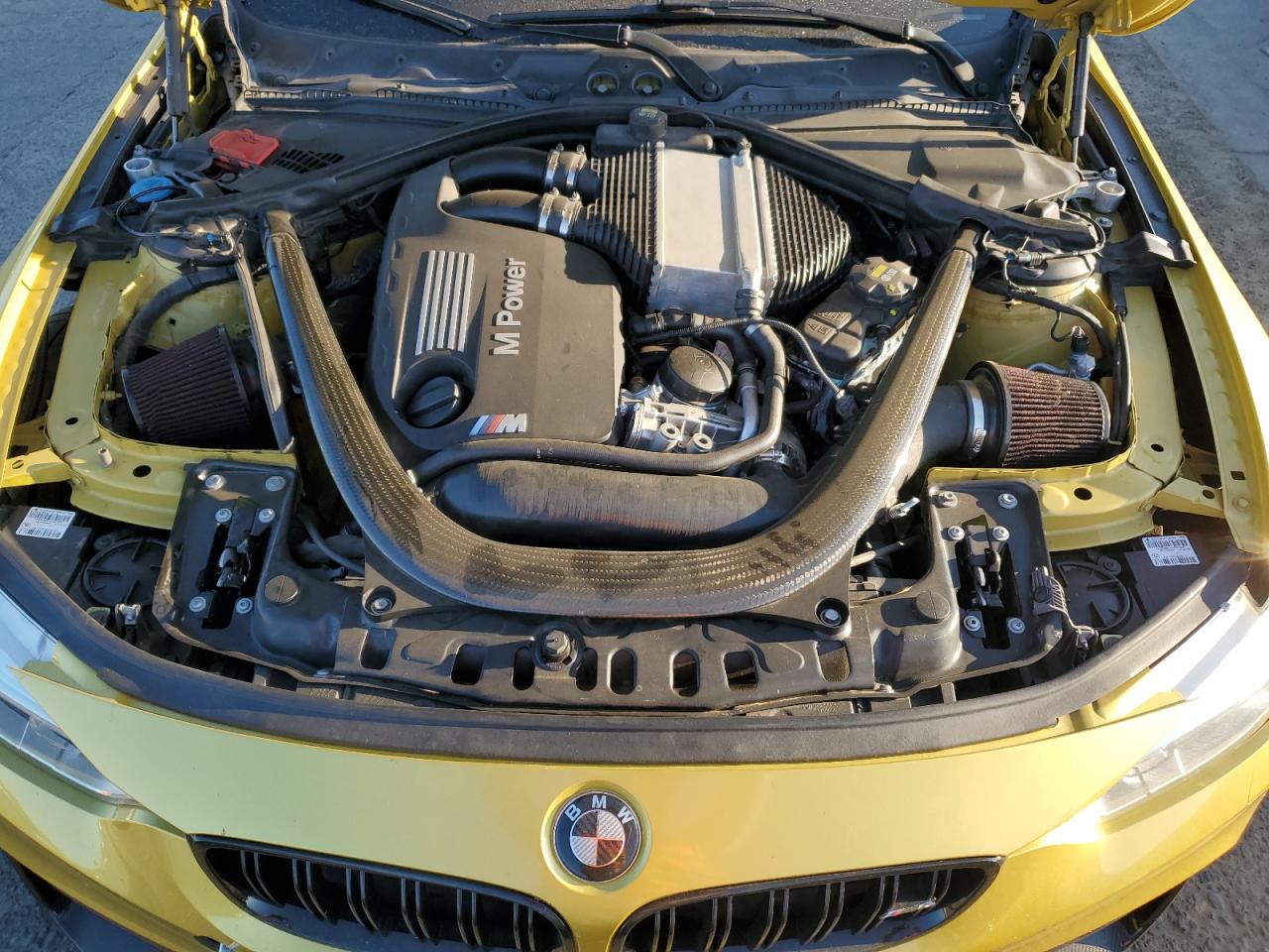 WBS3R9C58HK708830 2017 BMW M4