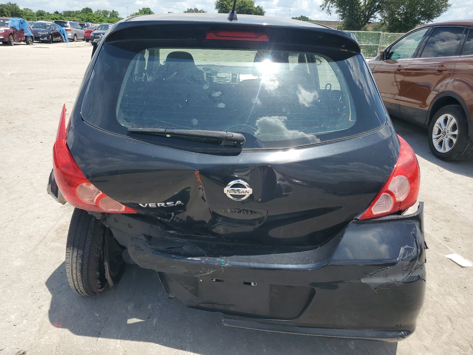 3N1BC13E09L499687 2009 Nissan Versa S