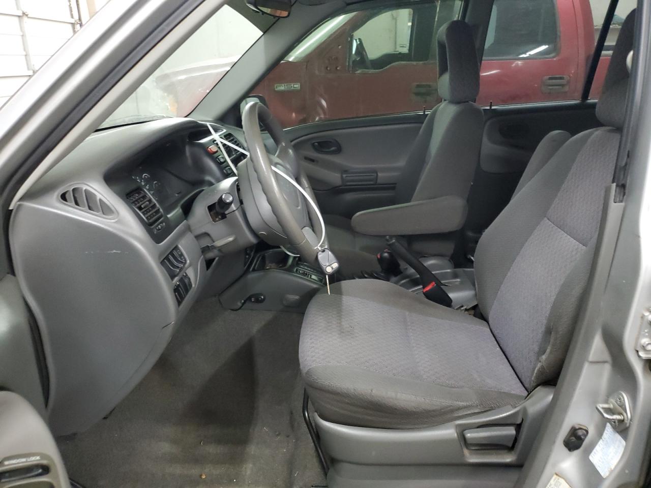 2CNBJ13C836923996 2003 Chevrolet Tracker