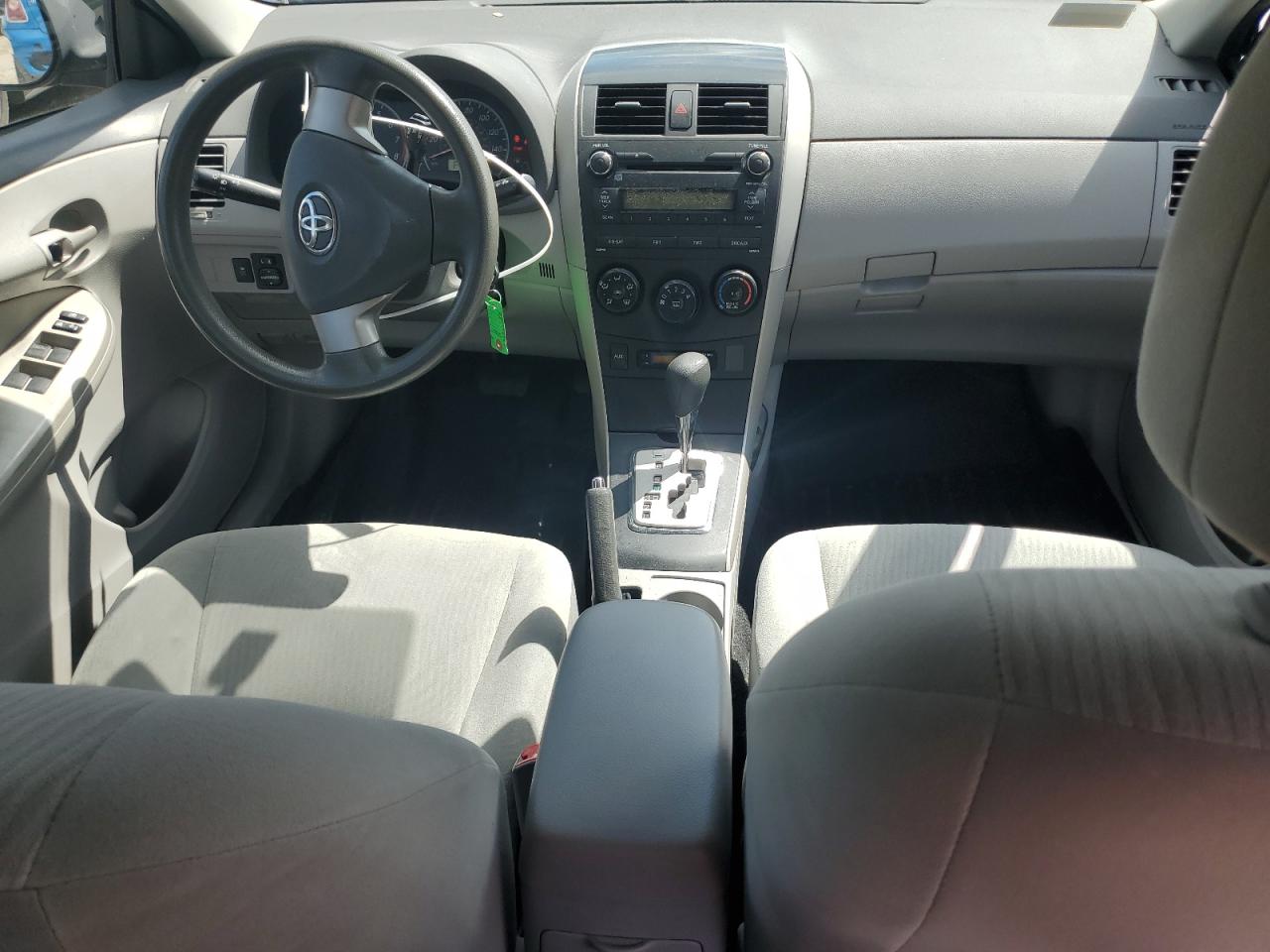 2010 Toyota Corolla Base VIN: 1NXBU4EE1AZ352924 Lot: 69754304