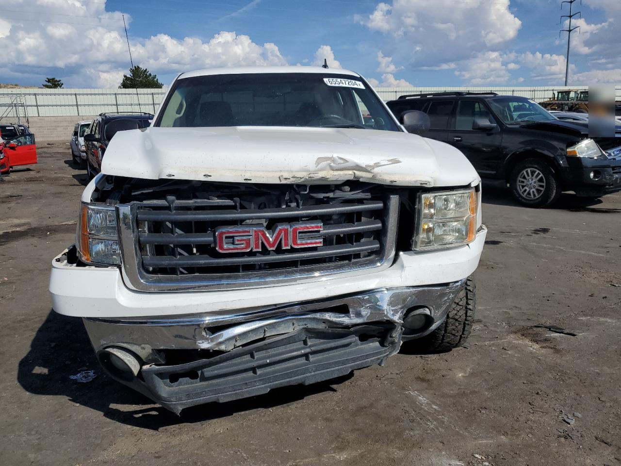 2010 GMC Sierra - Image 5
