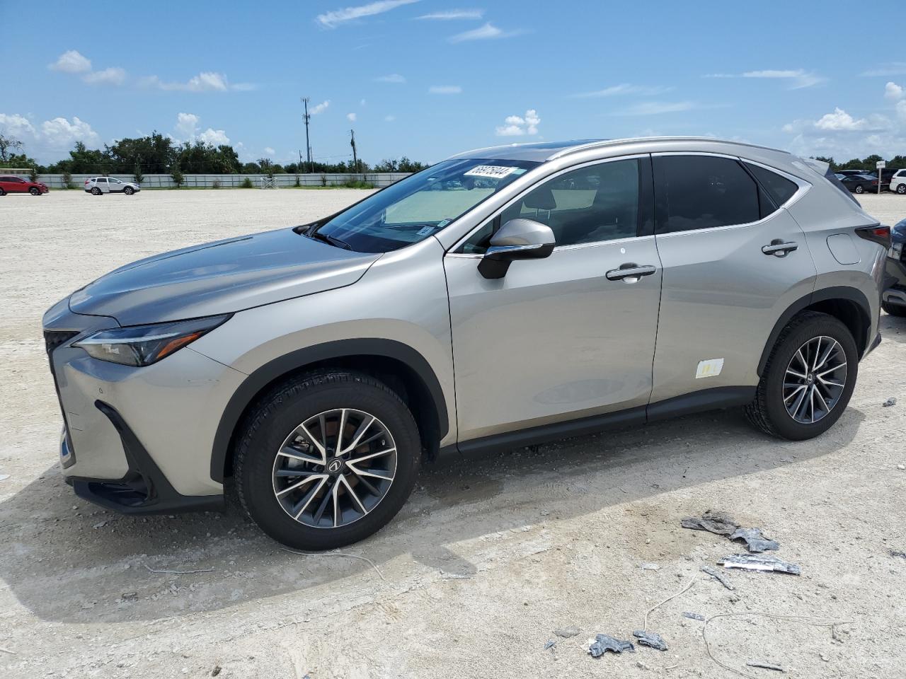 2T2GGCEZ9PC028684 Lexus NX 350 