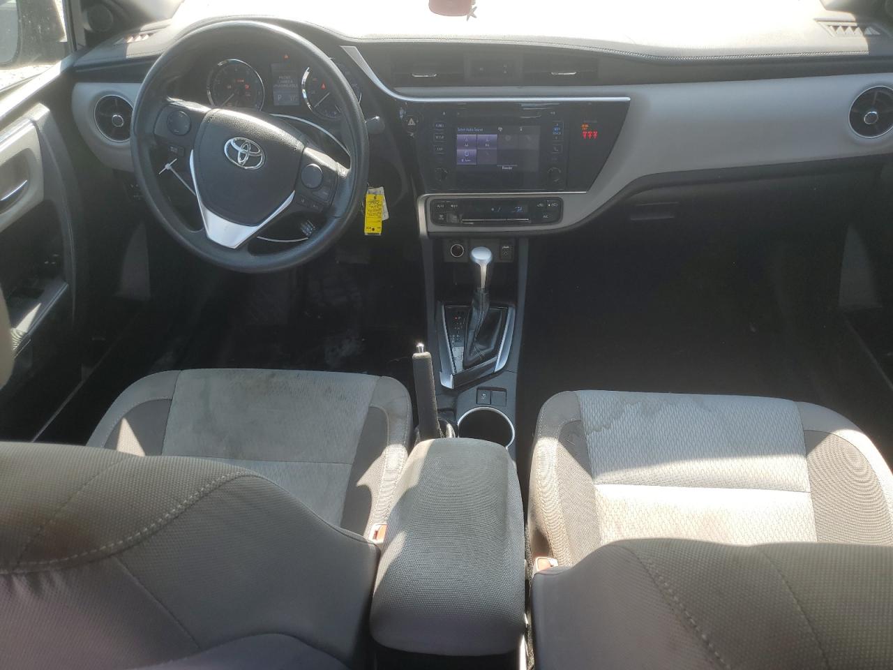 2T1BURHE1JC035753 2018 Toyota Corolla L